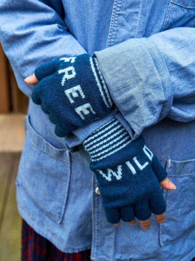 Fingerless Free Wild Gloves