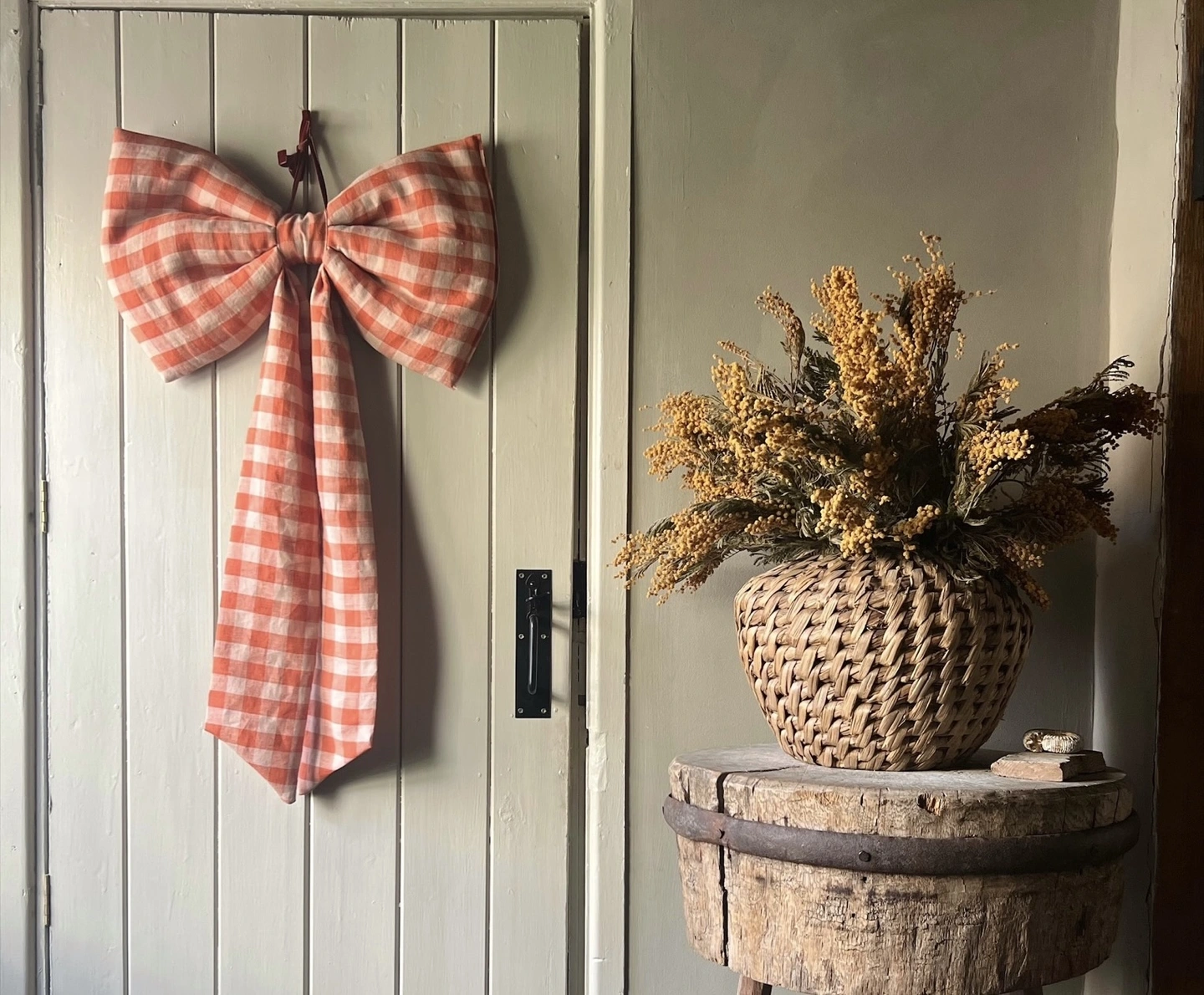 Rust gingham bow