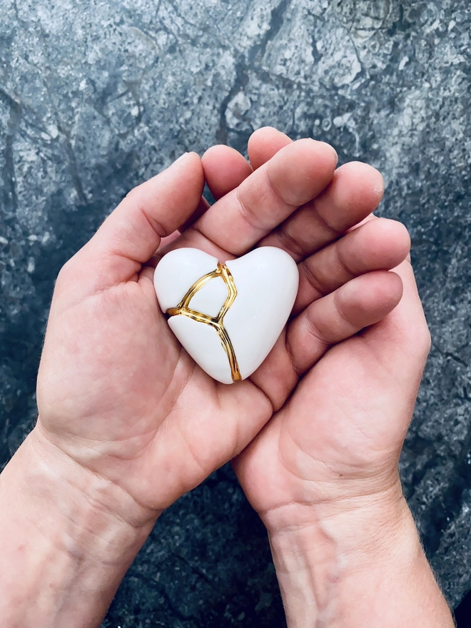 Porcelain Kintsugi Heart Keepsake White