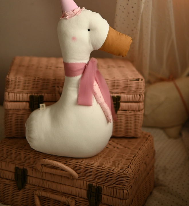 Soft Duck Wall Hanging, Nursery Animal Head, Circus style Decor, Goose Wall Mount, Baby Room Art