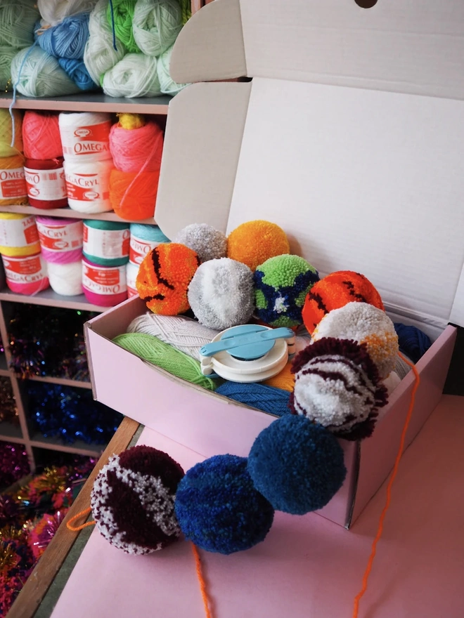 Solar System Pom Pom DIY Kit