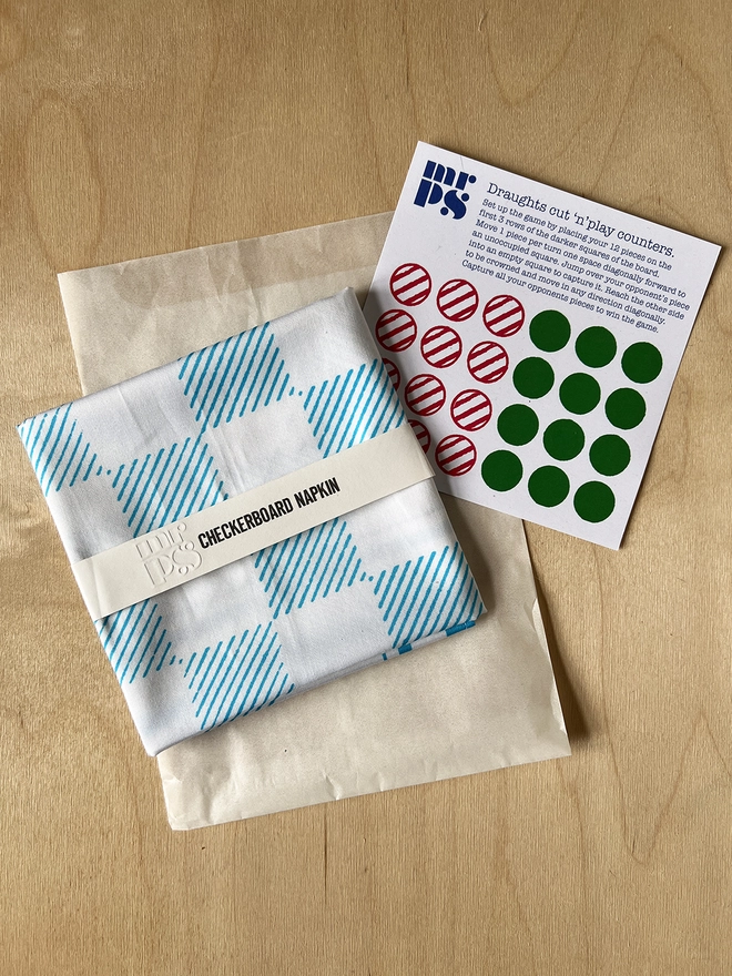 Mr.PS Checkerboard Napkin with Draughts cut-out counter card 