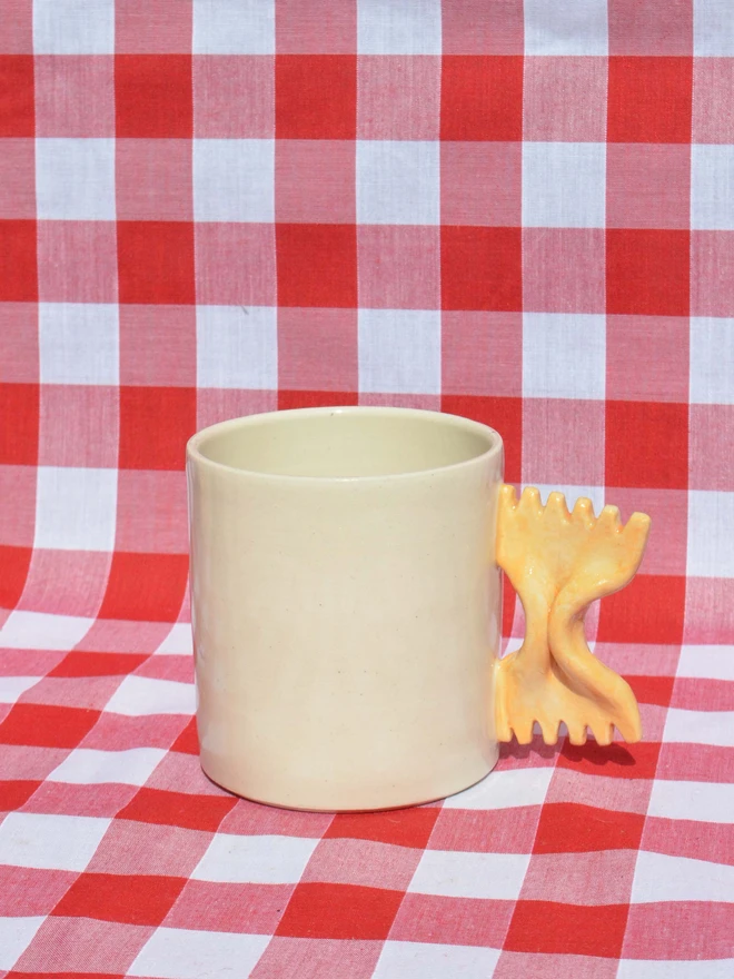 Farfalle pasta mug straight