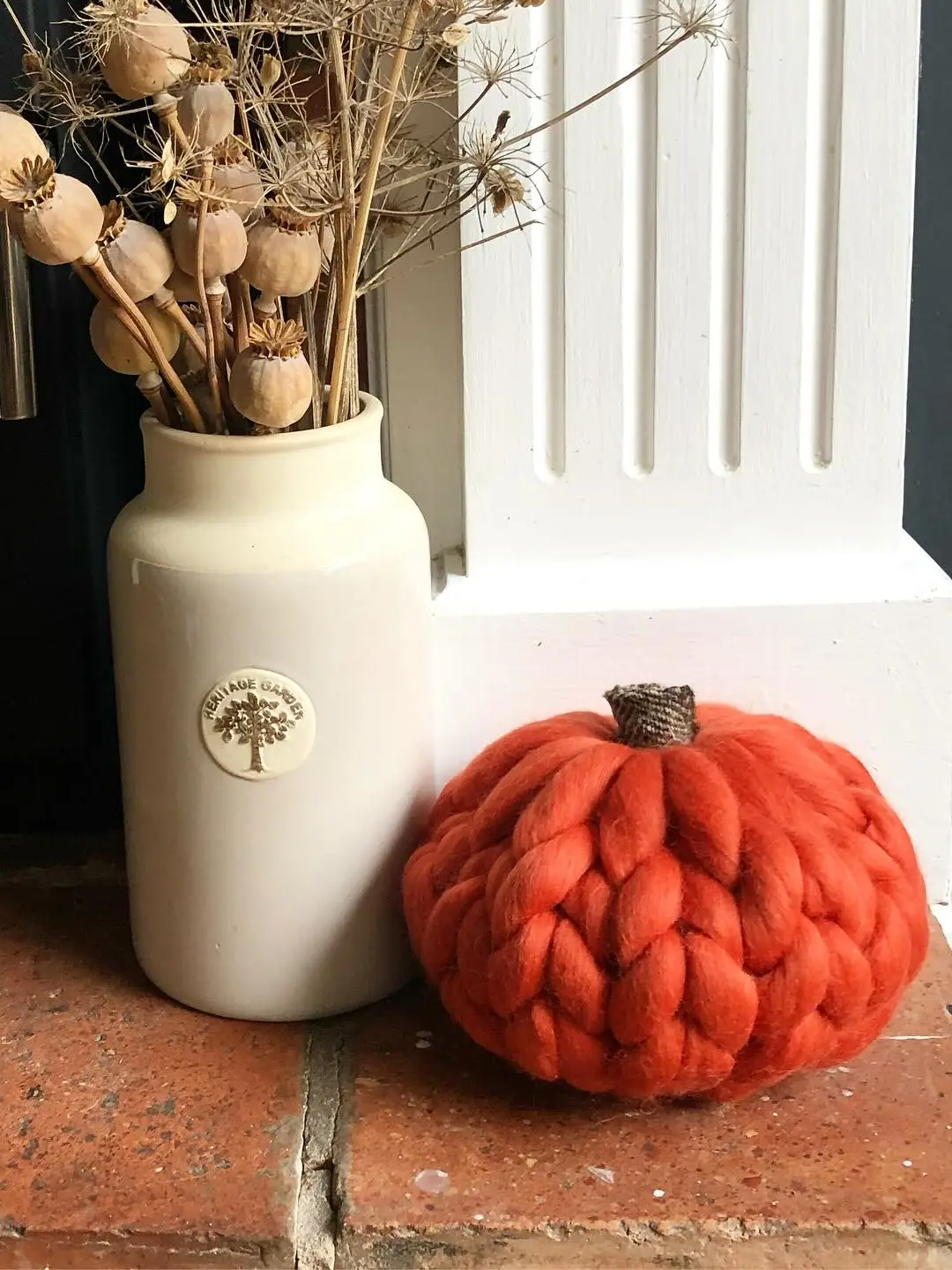 Chunky Knitted Pumpkin (MISSING INFO)