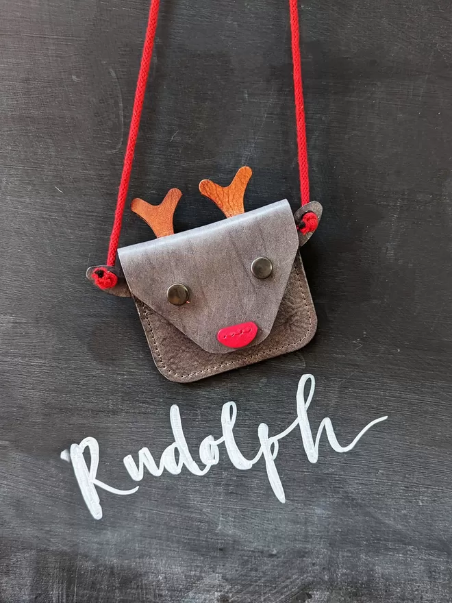 Front View of hand dyed leather Rudolph cross- body purse in grey