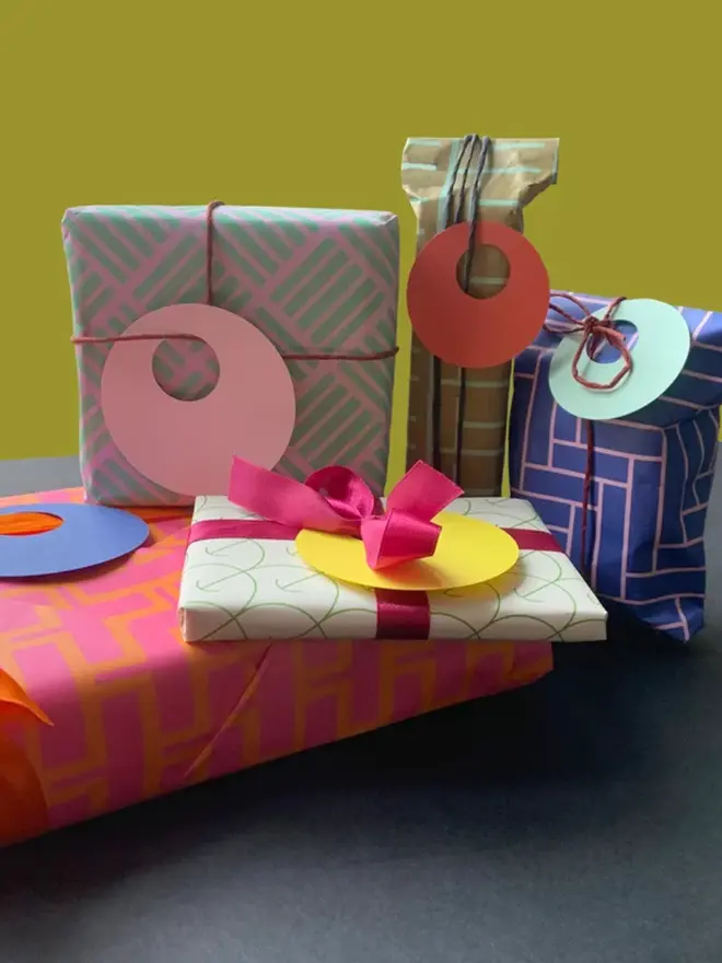 Modern Circular Gift Tag (Pack of 12), on presents. 