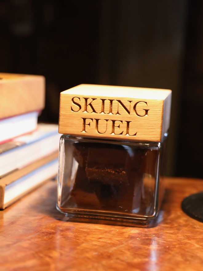 Skiing fuel oak jar