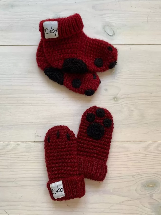 Animal Paws Baby Mitten and Bootie Gift Set
