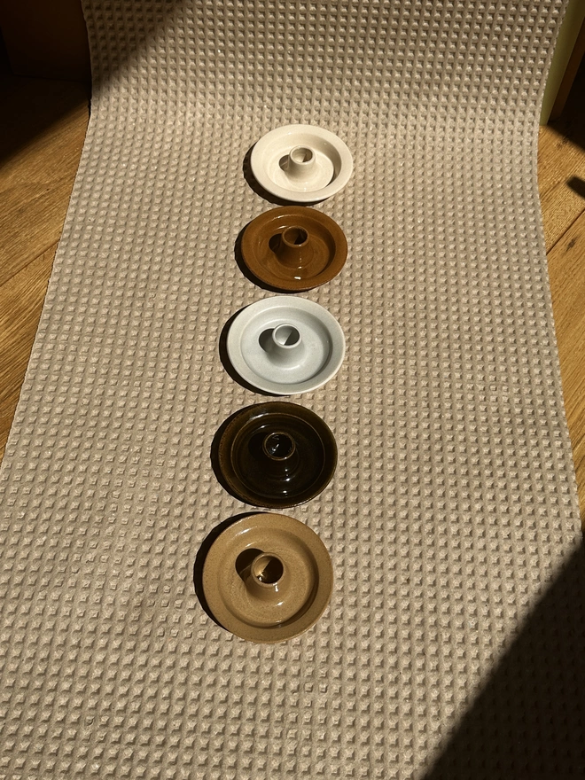 Flat candle holders