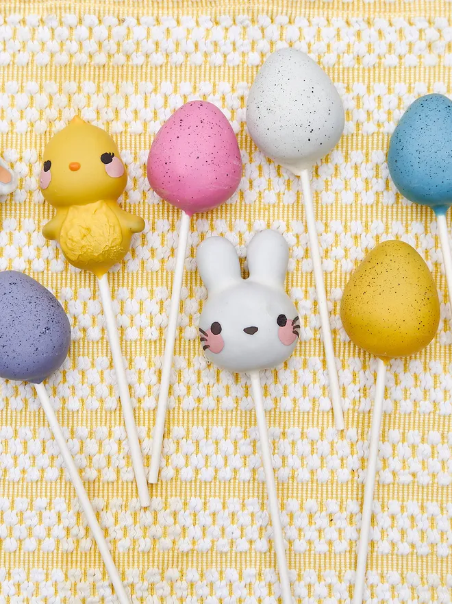 Easter Cake Pop party pack including; A Chick, Lamb, Bunny and Eggs 