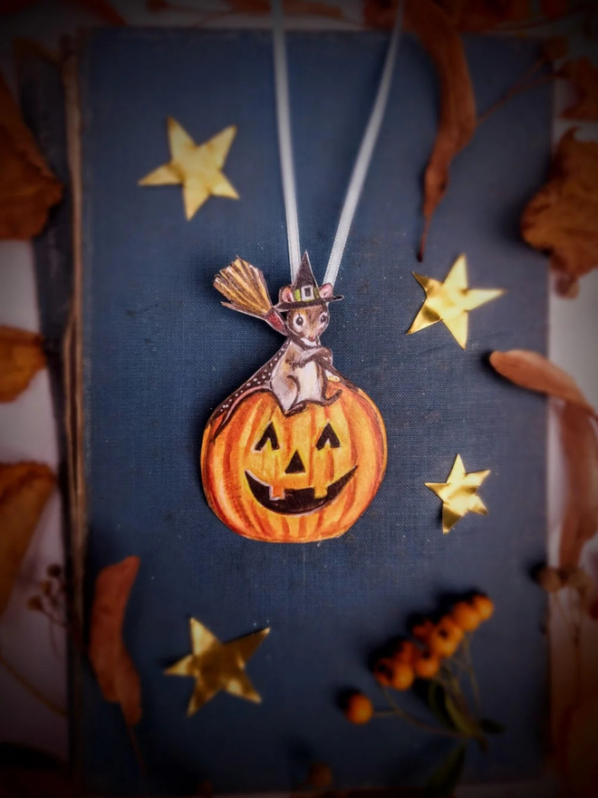 witch mouse halloween decoration