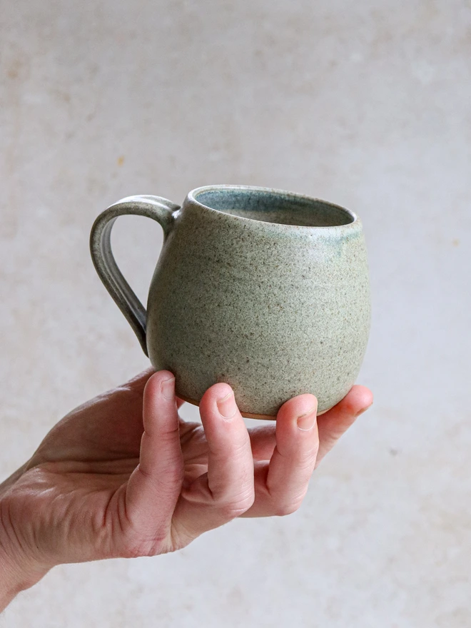 Handmade Ceramic Curve Mug