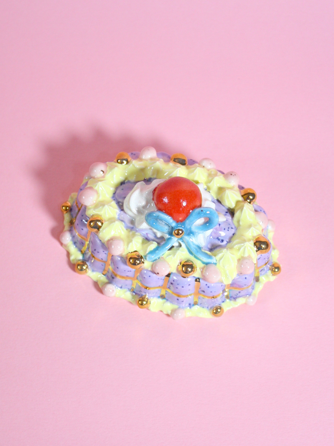 Violet Buttercream Cake Sculpture