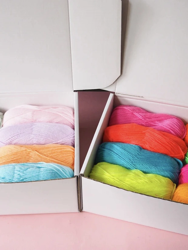 Pastel Giant Pom Pom Kit