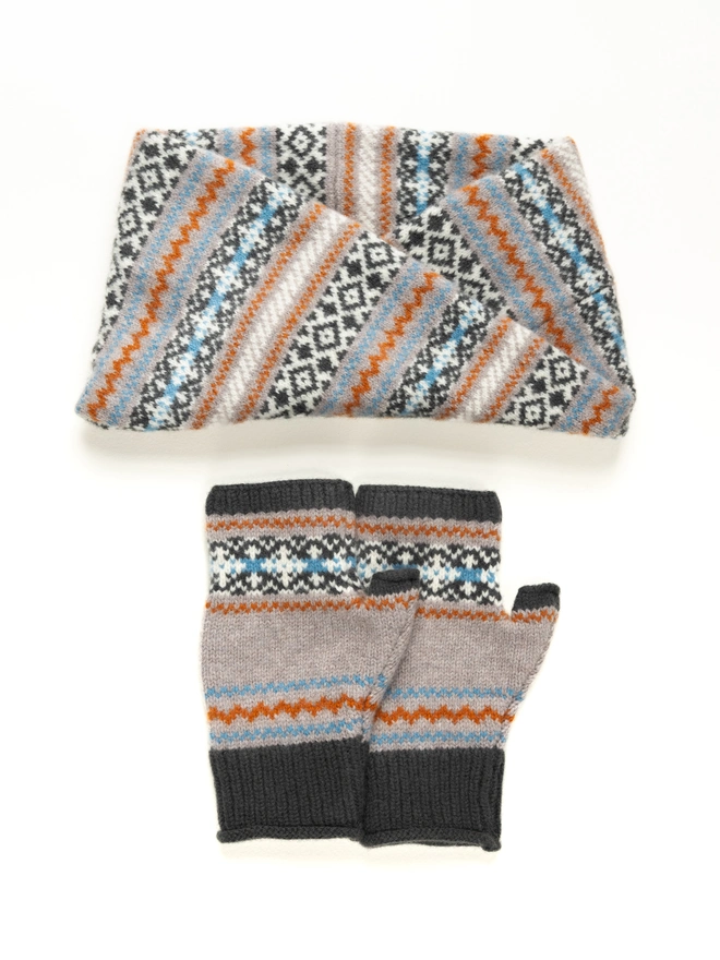 Grey, Turquoise and Orange Mittens and Neck Warmer