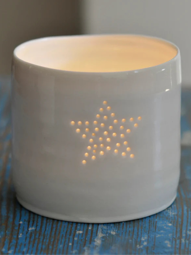 Porcelain tea light