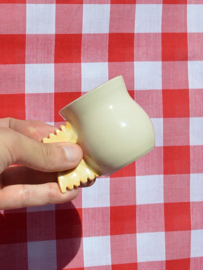 Farfalle pasta mug - hourglass