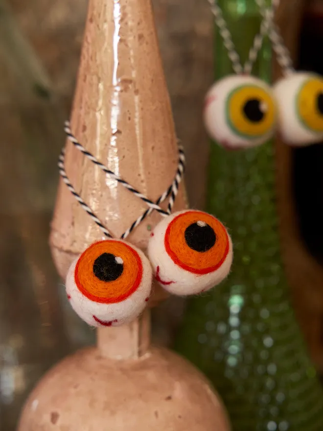 Halloween felt eyeballs