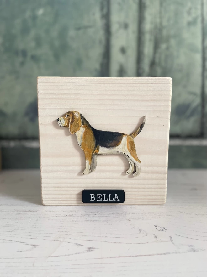 Beagle Portrait block 3D dog mounted on white washed wood