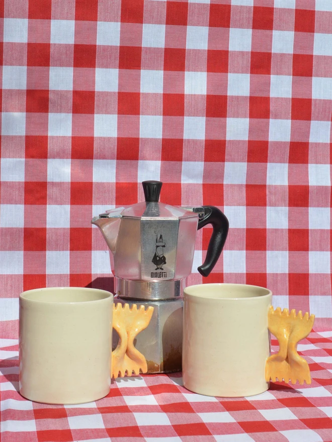 Farfalle pasta mug straight