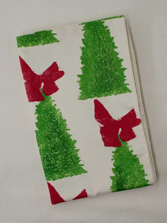 Christmas Tree Table Runner and Napkin Set