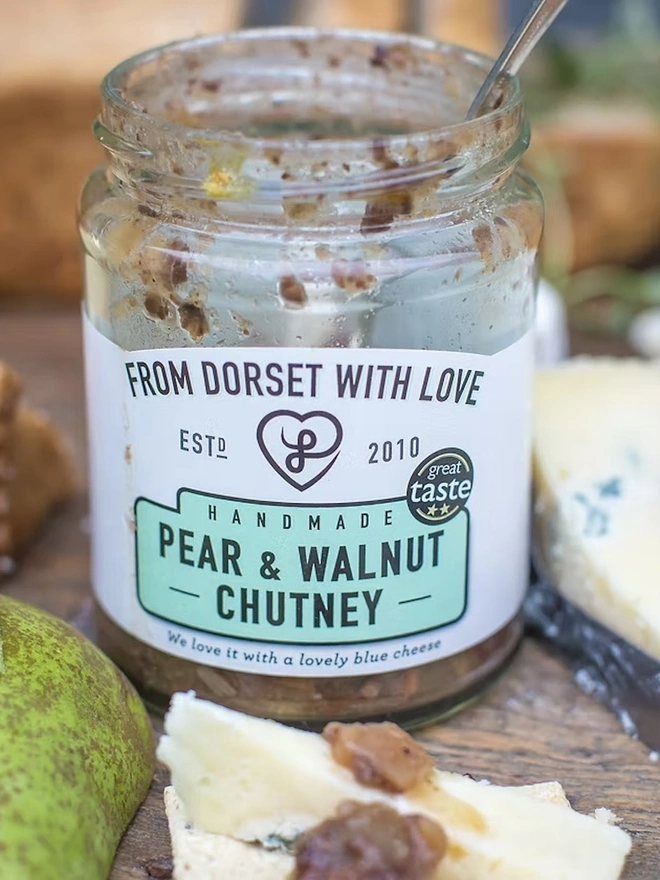 Pear & Walnut Chutney