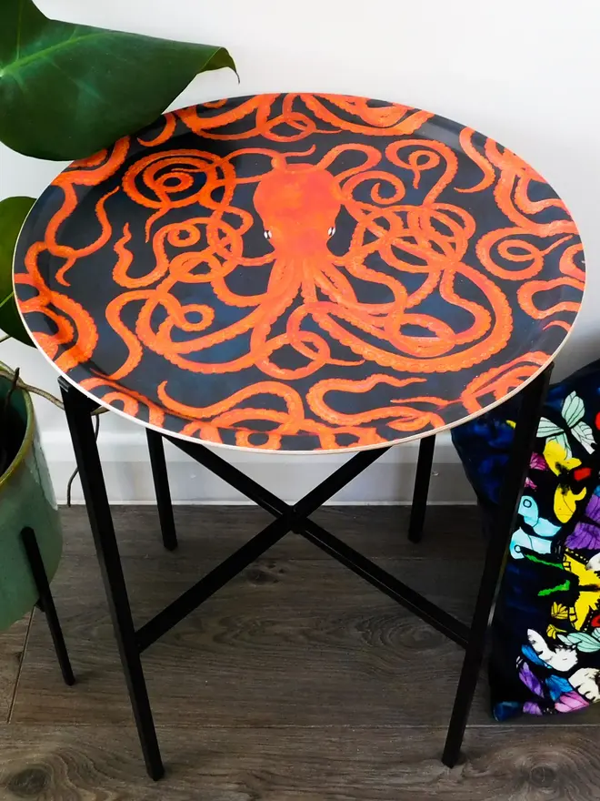 octopus print round tray
