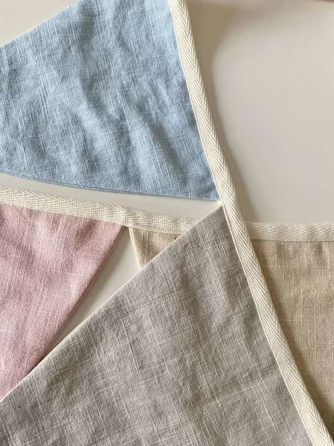 Linen bunting for indoor and outdoor use