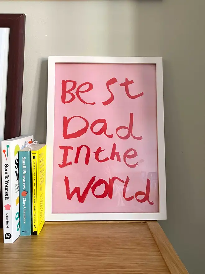 Print reads 'best dad in the world'