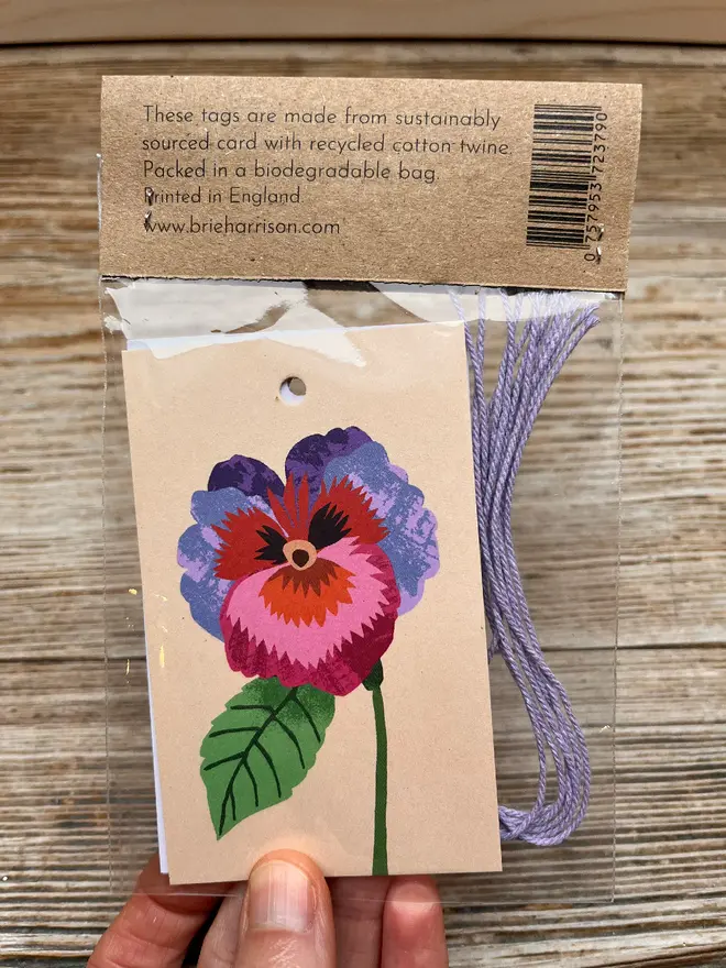 illustrated pansies gift tags
