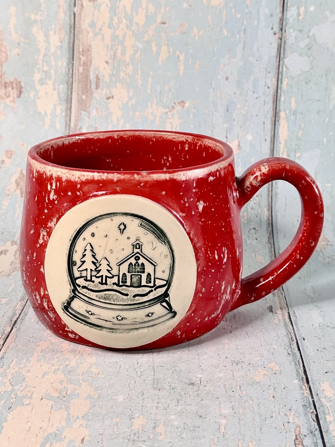 Red Christmas Snow Globe Mug