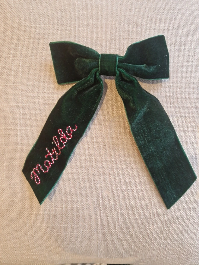 hand embroidered velvet bow clip green