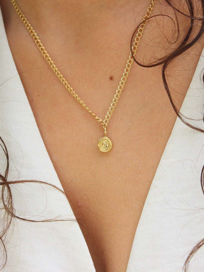 Spiral gold necklace