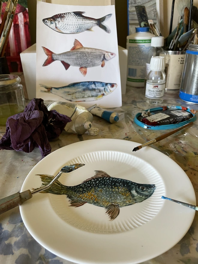 painting  roach in the studio
