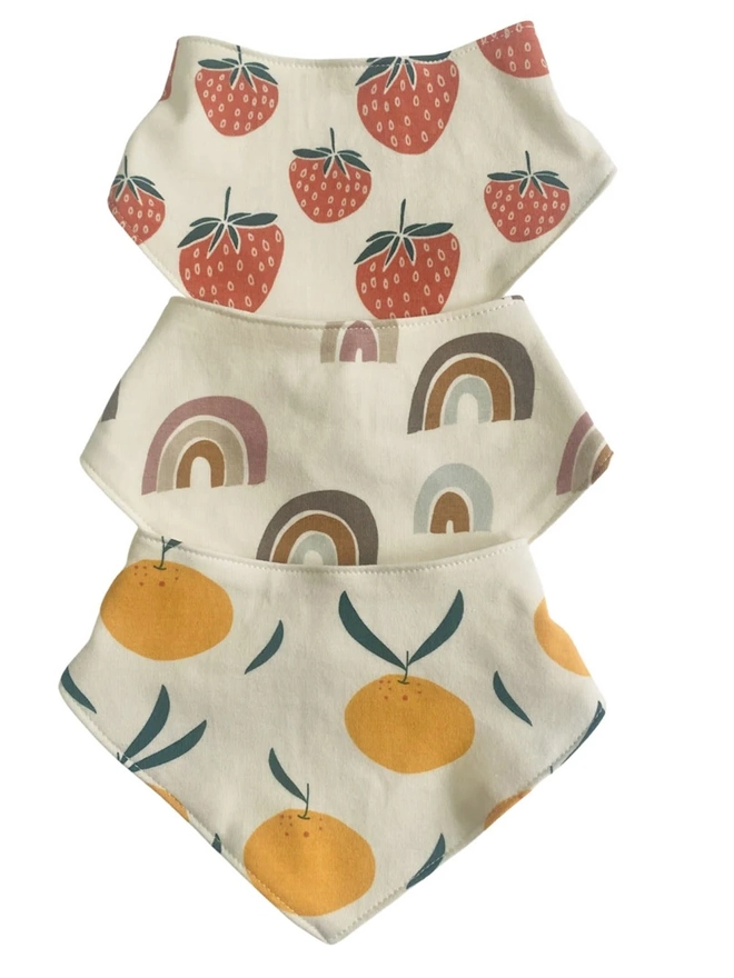 Organic Cotton Baby Dribble bib in Cream "Clementine" Print.