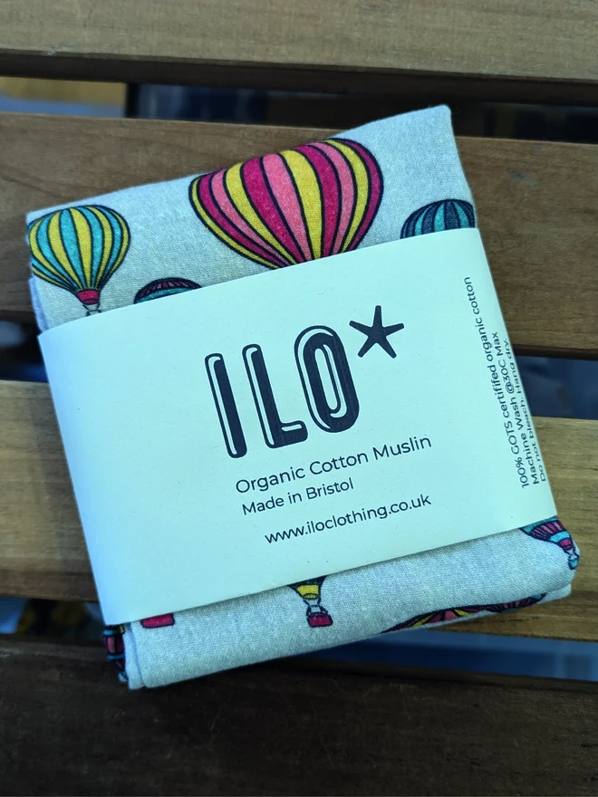 ILO Hot Air Balloons organic cotton muslin burp cloth