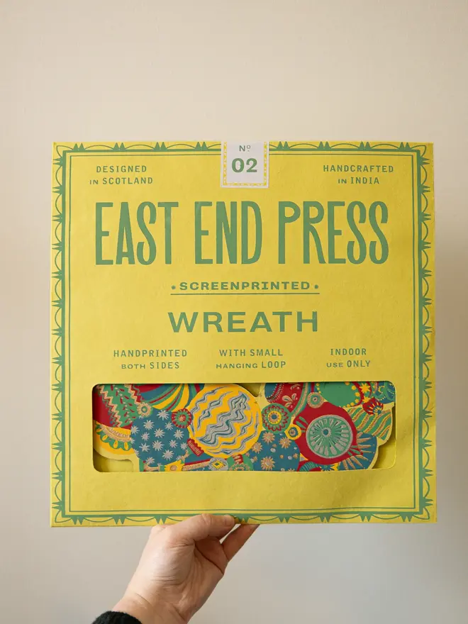 Bauble Cotton Board Wreath