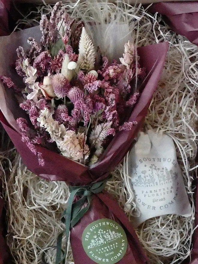 Everlasting Flowers Posy & Candle Gift Set