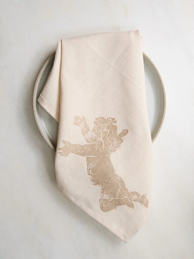 Christmas Cherub Table Runner and Napkins Set