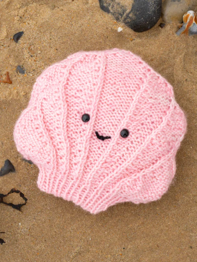 Shell Knitting Kit. A shell in pink.
