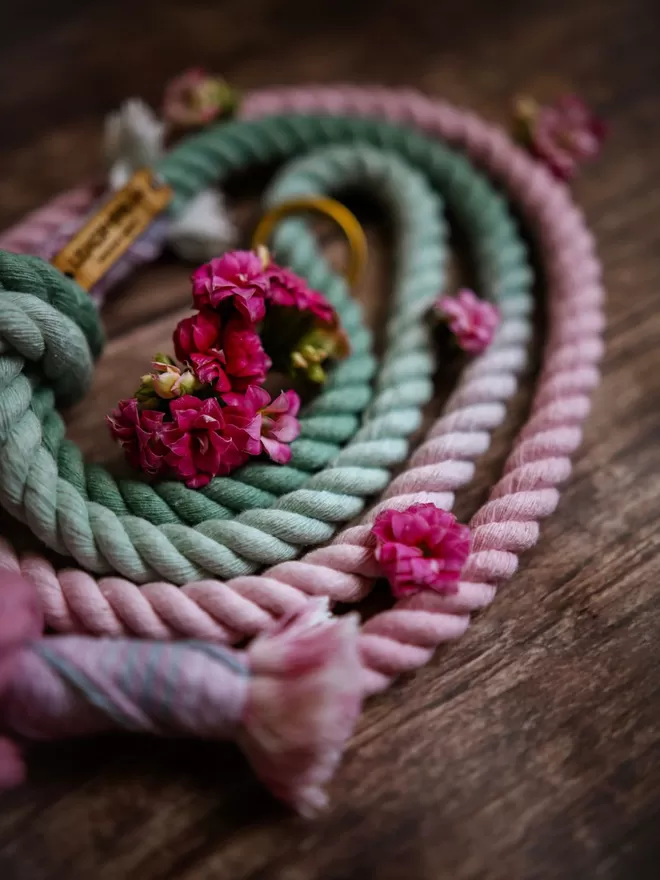 Perfect Peony Knotted Lead