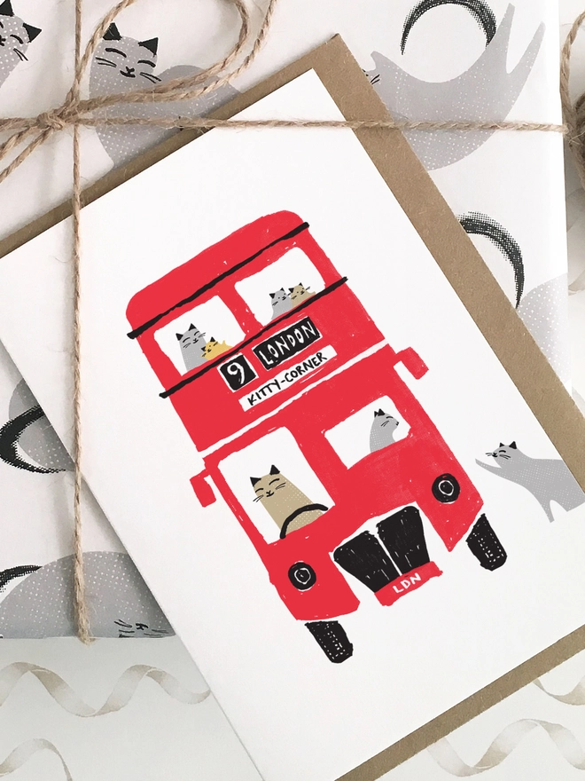 London Souvenir Card And Wrapping Paper 