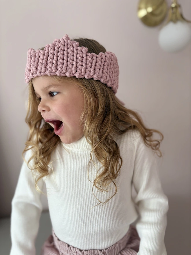 crochet christmas crown