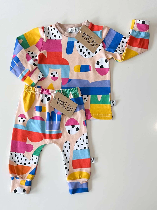 spot collage print, fun colourful. print, baby leggings, toddler leggings, printed leggings