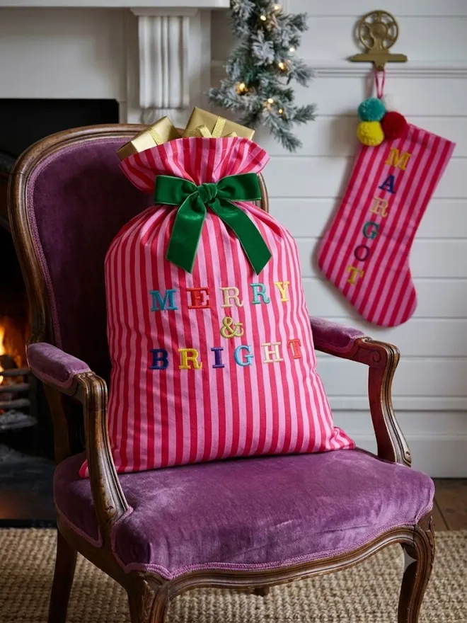 Merry & bright pink sack
