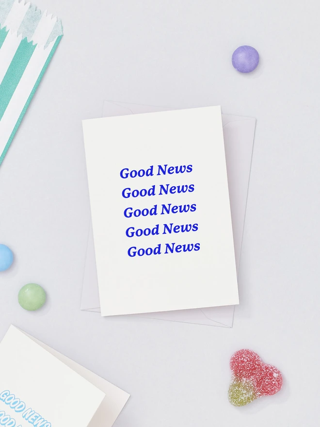 Good-News-Serif’-Blue-Mini-Card-lifestyle