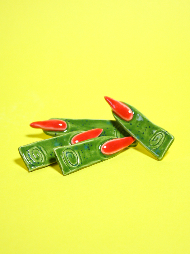 Witches Fingers Ceramic Halloween Brooch Purple