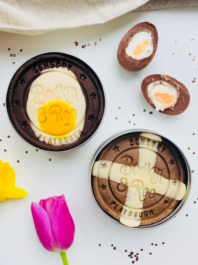 creme egg and hot cross bun Easter play dough set