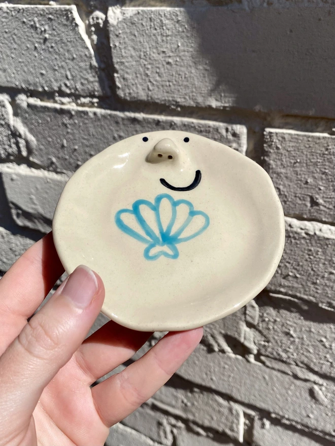 shell trinket tray
