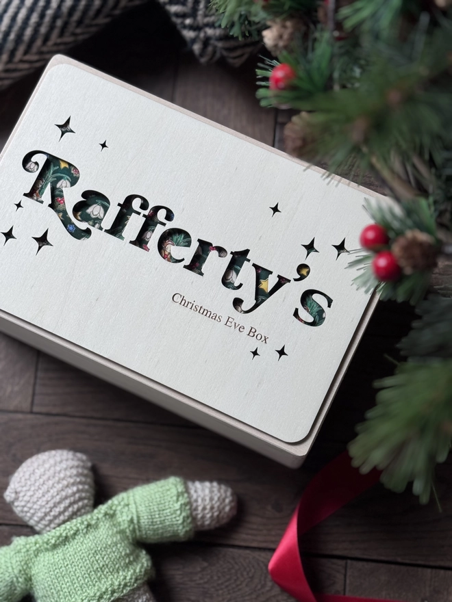 green elf liberty xmas box by modo